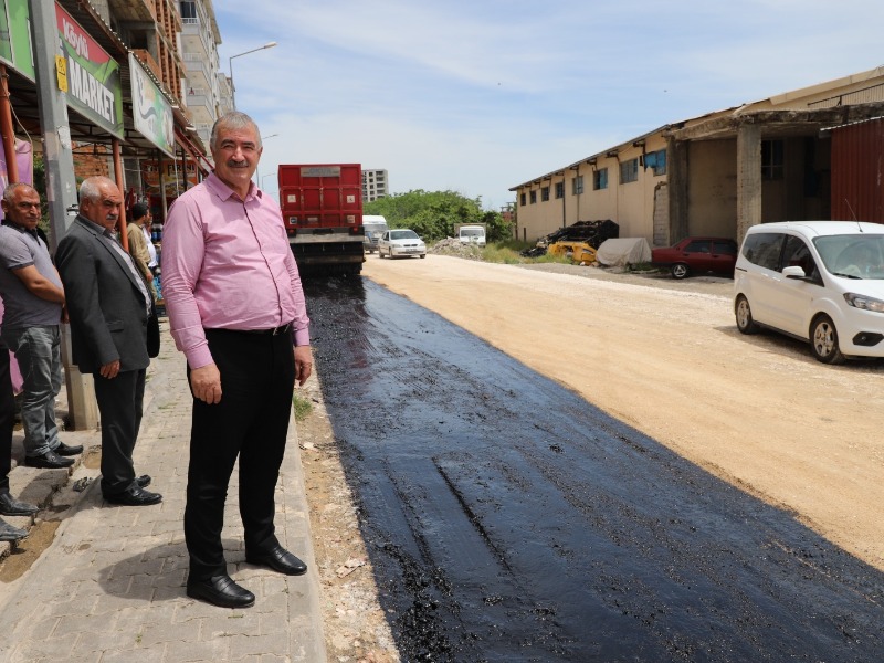 Kahta'da  Belediyesi asfalt çalışmalarının startını verdi